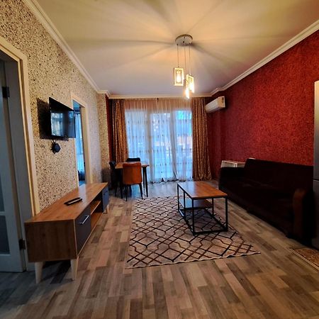 Karvi Hostel & Suites Batumi Exteriör bild