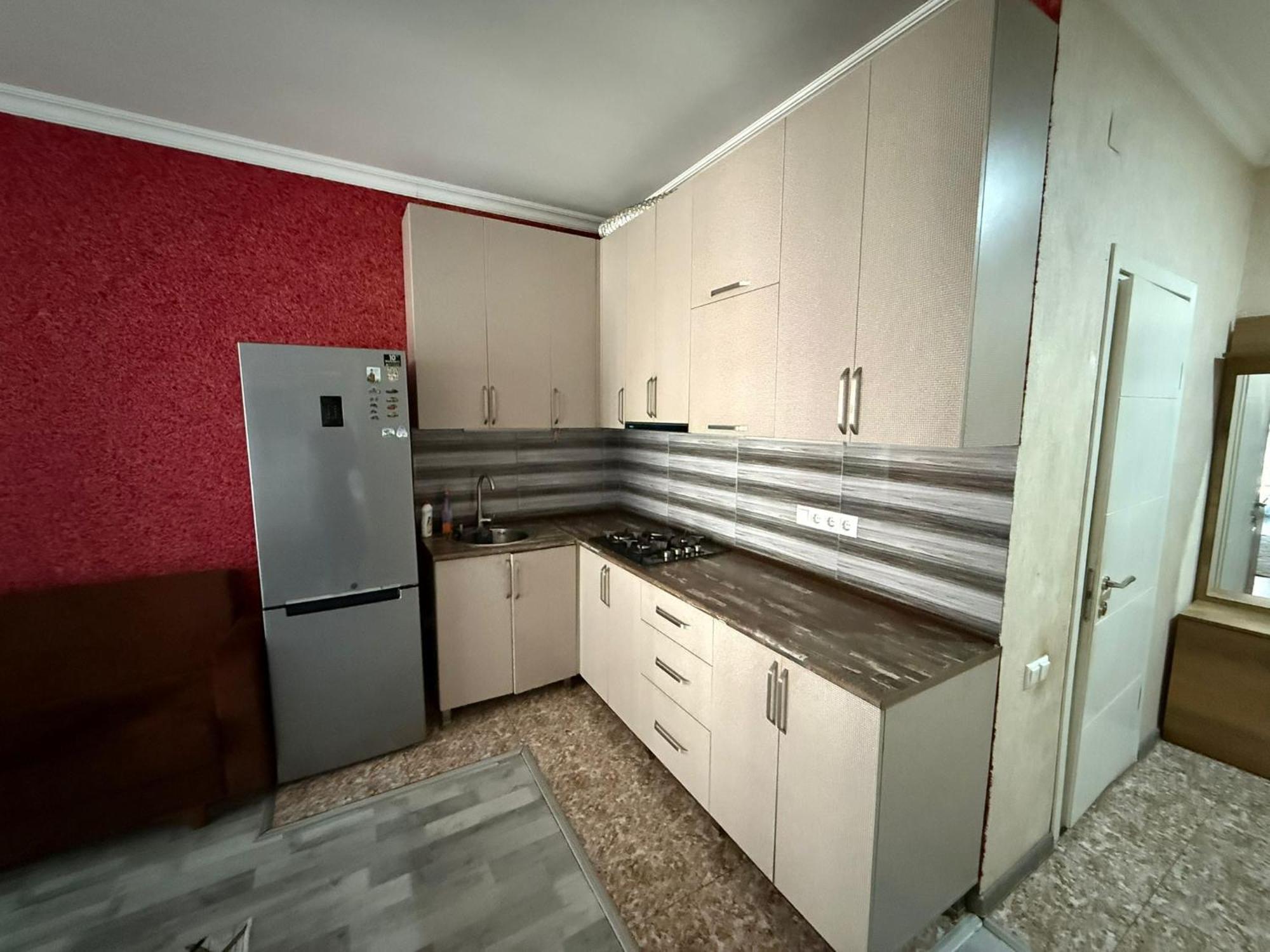 Karvi Hostel & Suites Batumi Exteriör bild