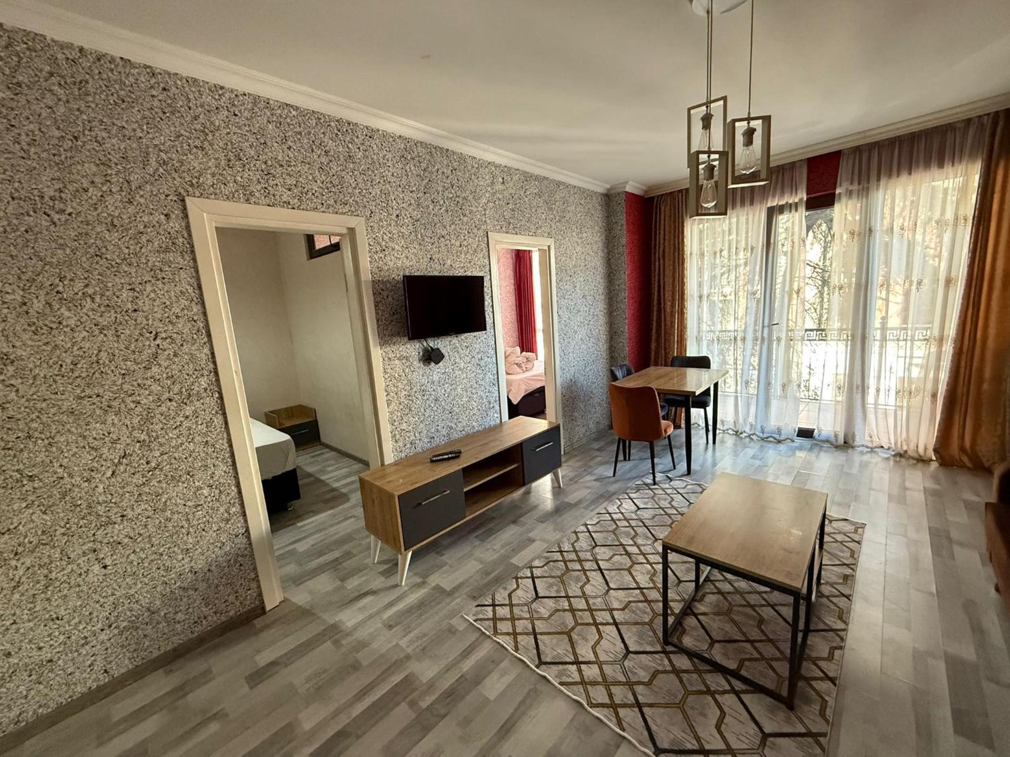 Karvi Hostel & Suites Batumi Exteriör bild