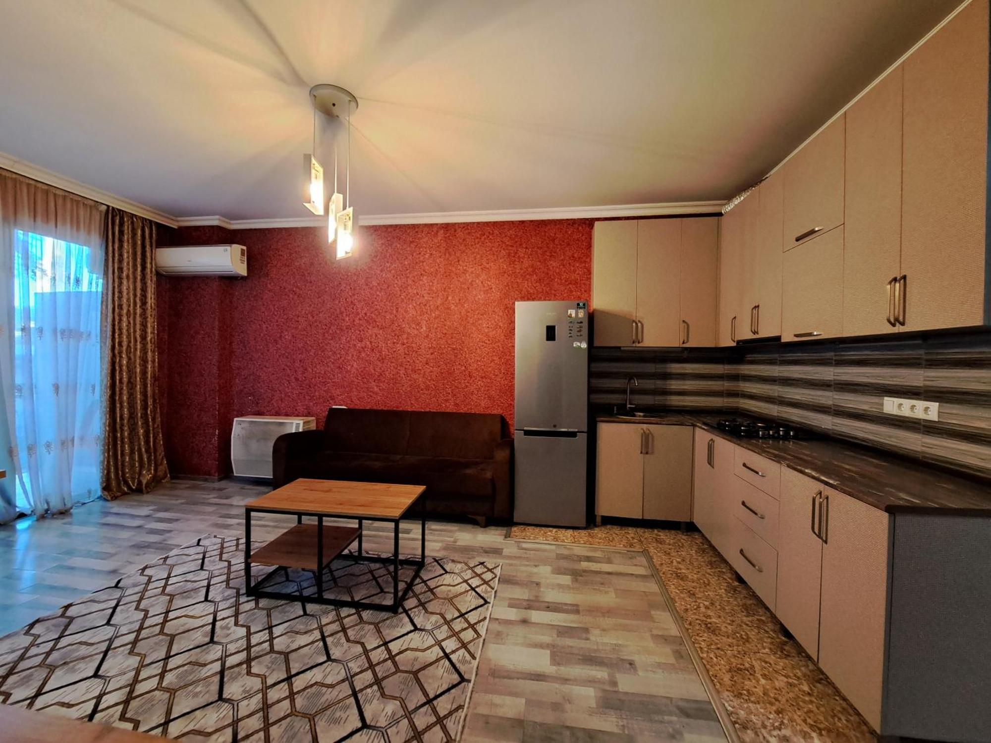 Karvi Hostel & Suites Batumi Exteriör bild