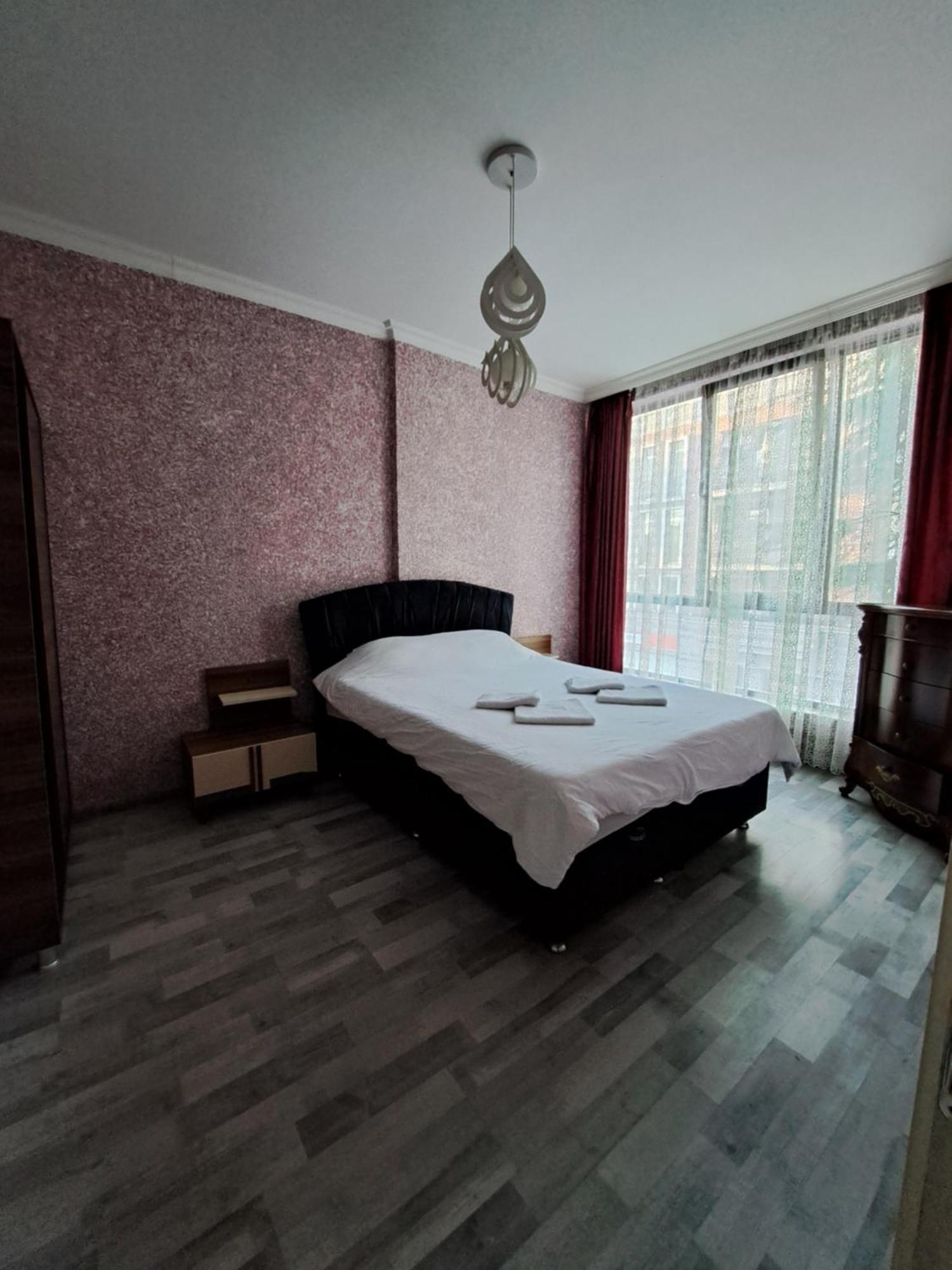 Karvi Hostel & Suites Batumi Exteriör bild