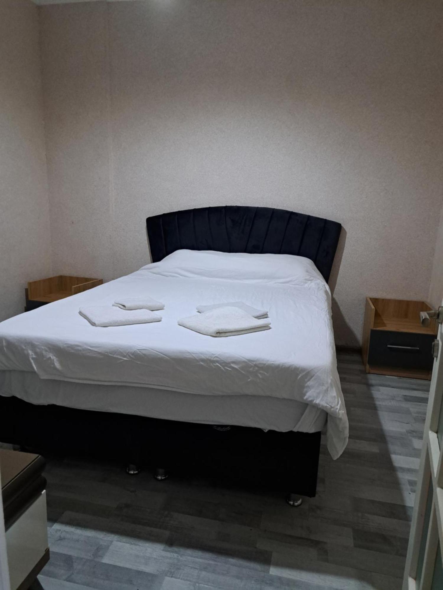 Karvi Hostel & Suites Batumi Exteriör bild