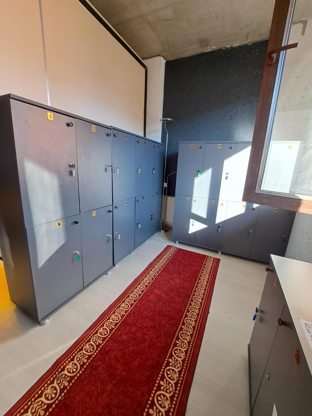 Karvi Hostel & Suites Batumi Exteriör bild